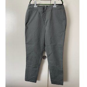 EUC Universal Standard Skinny Pant, US Size M (18-20) Olive Drab Khaki